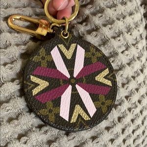 Louis Vuitton Key holder / bag charm